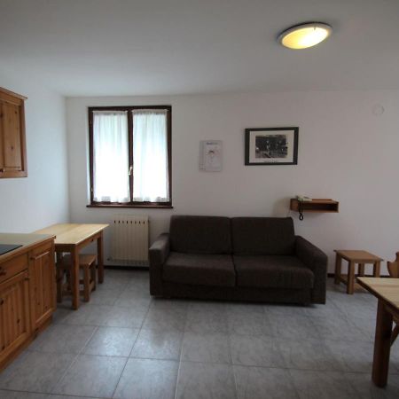Apartment Lembondel-1 By Interhome Tiarno di Sotto Luaran gambar